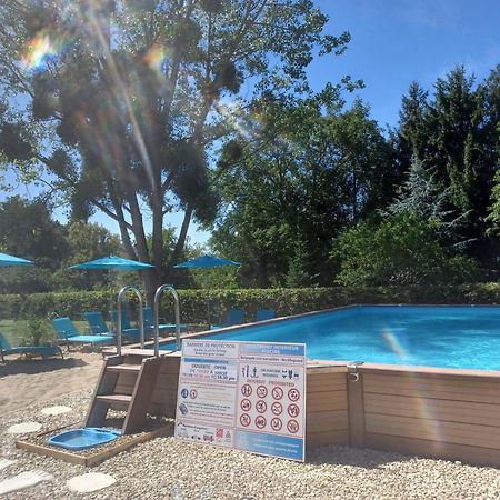 Camping Le Vallage Attigny 外观 照片