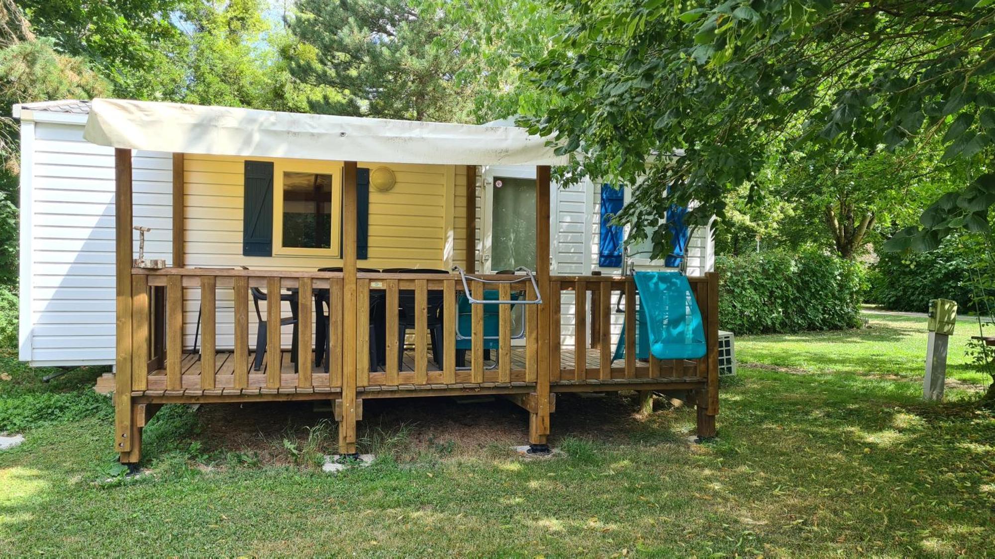 Camping Le Vallage Attigny 外观 照片